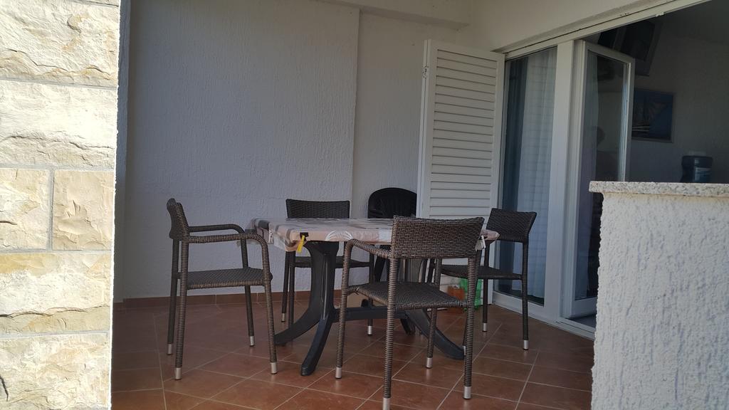 Apartments Natasa Vir Kültér fotó
