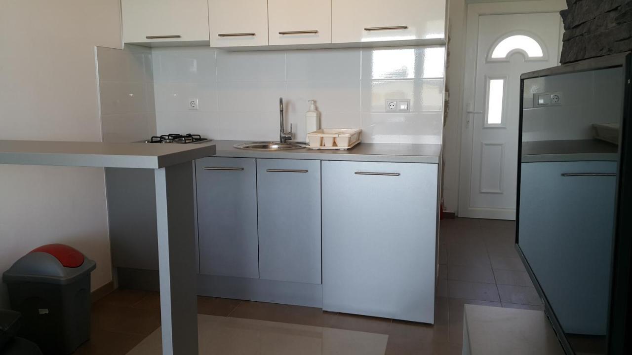 Apartments Natasa Vir Kültér fotó